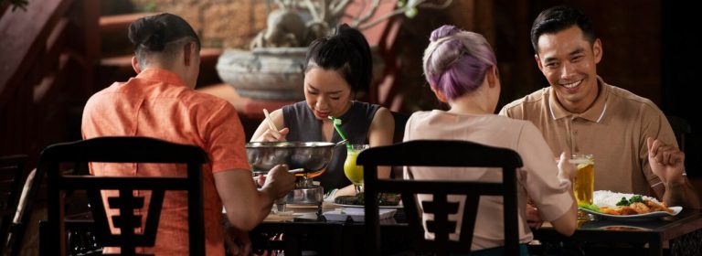 dining sophistied travelers.