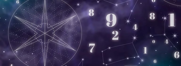 how to decipher and read tarot cards.